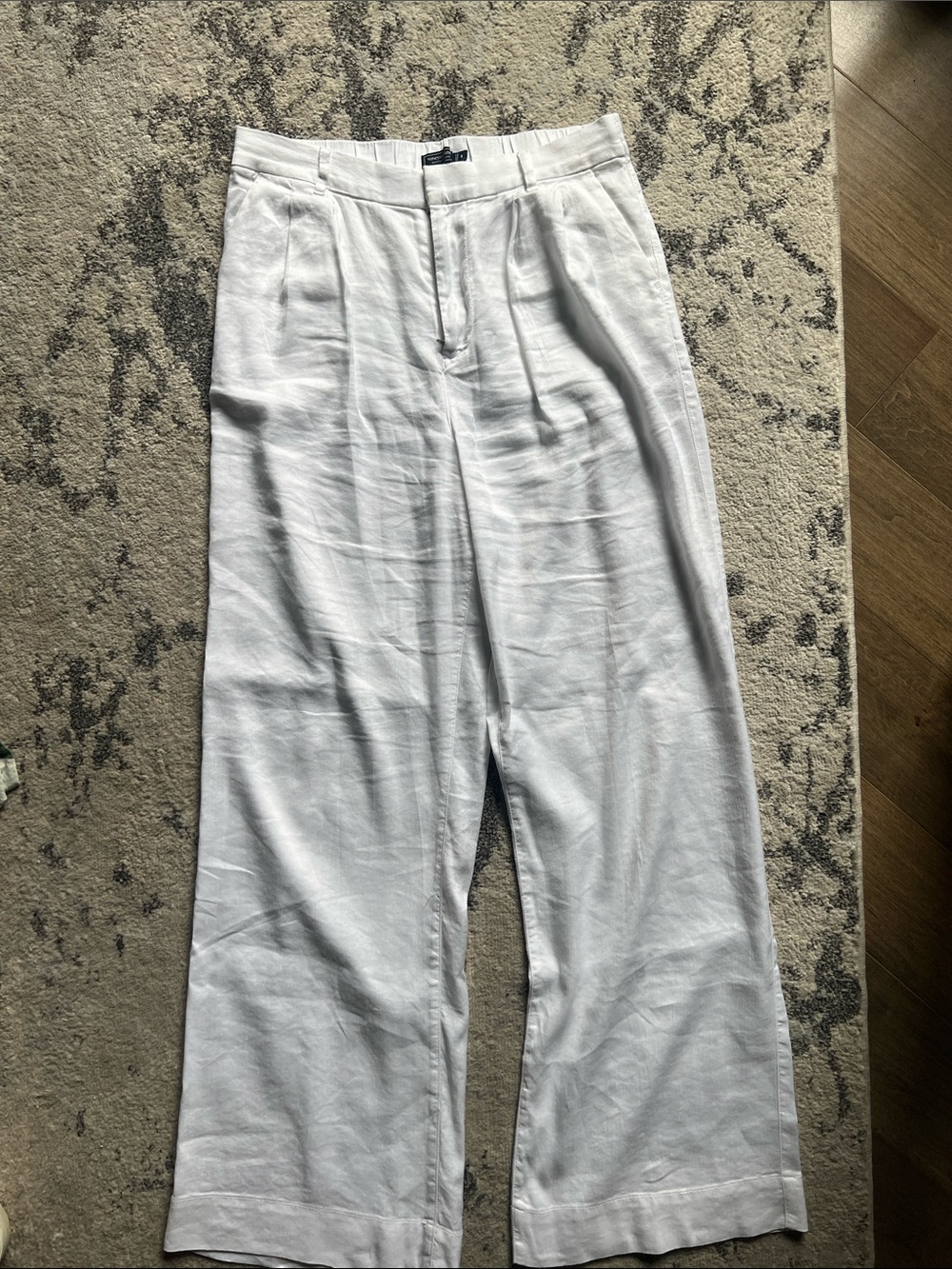 Vineyard Vines White Pleated Wide-Leg Chinos